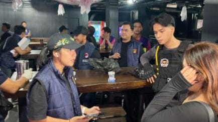 Rajia Tempat Hiburan malam di pekanbaru dari 12  tempat   di temukan 2  Pengunjung  positif narkoba